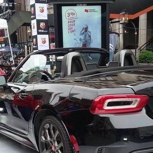 Meet your Posher, Ola a.